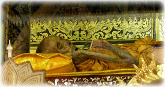 Luang Por Nueang's Mortal Remains in Glass Coffin within the Shrine at Wat Jula Mani